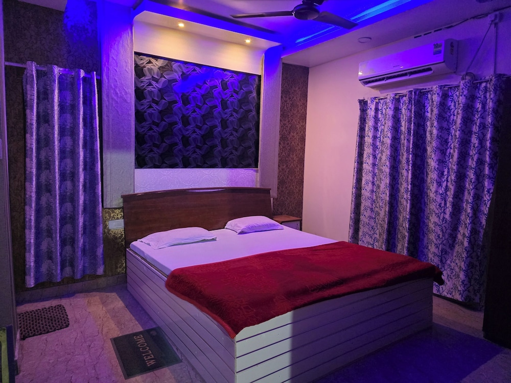 Deluxe Double Room, City View