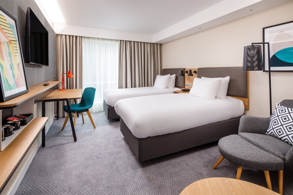 Standard Room, 2 Twin Beds - Photo 1