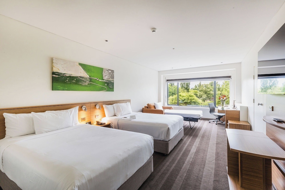 Premium Room, 2 Double Beds (Glebe Park View) - Photo 2