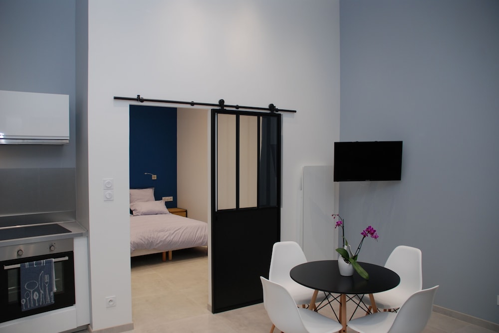 Apartment, Ensuite (14) photo 3