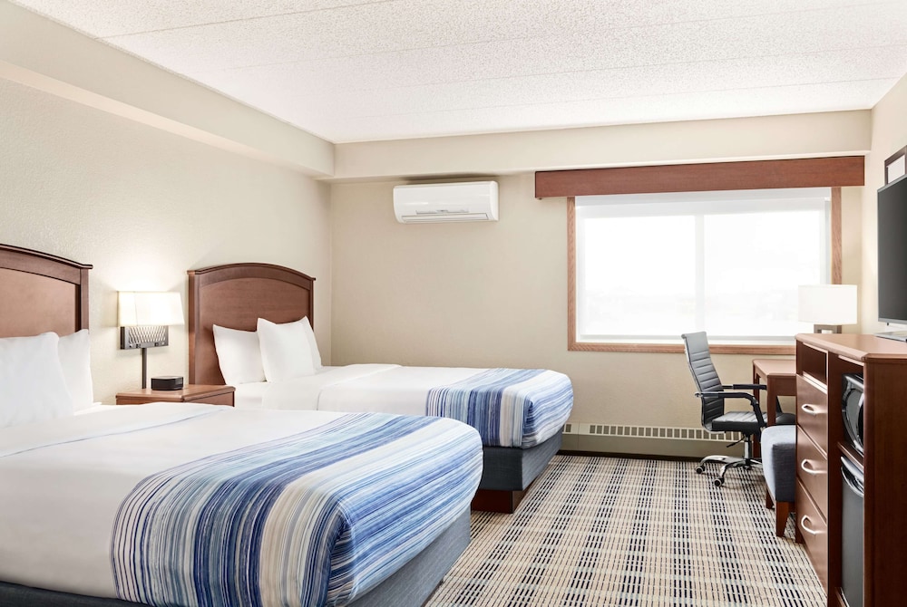 Suite, 2 Queen Beds, Non Smoking photo 3