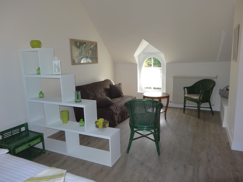 Premium Suite, Private Bathroom, Garden View (Chambre Foret) photo 2