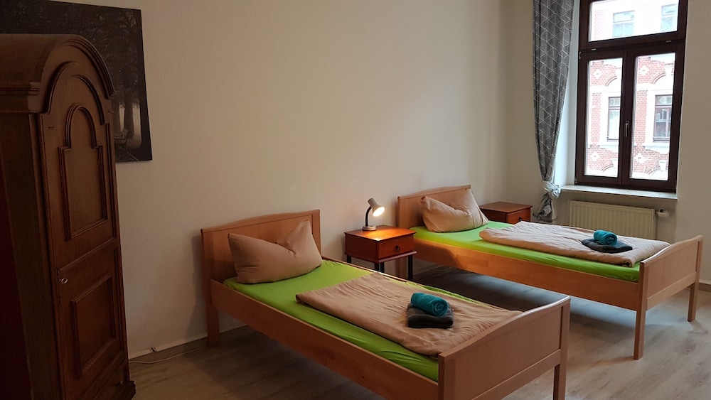 Basic Condo, 3 Bedrooms, Non Smoking photo 1