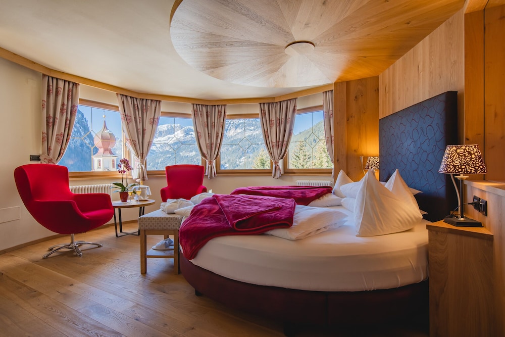 Romantic Studio Suite