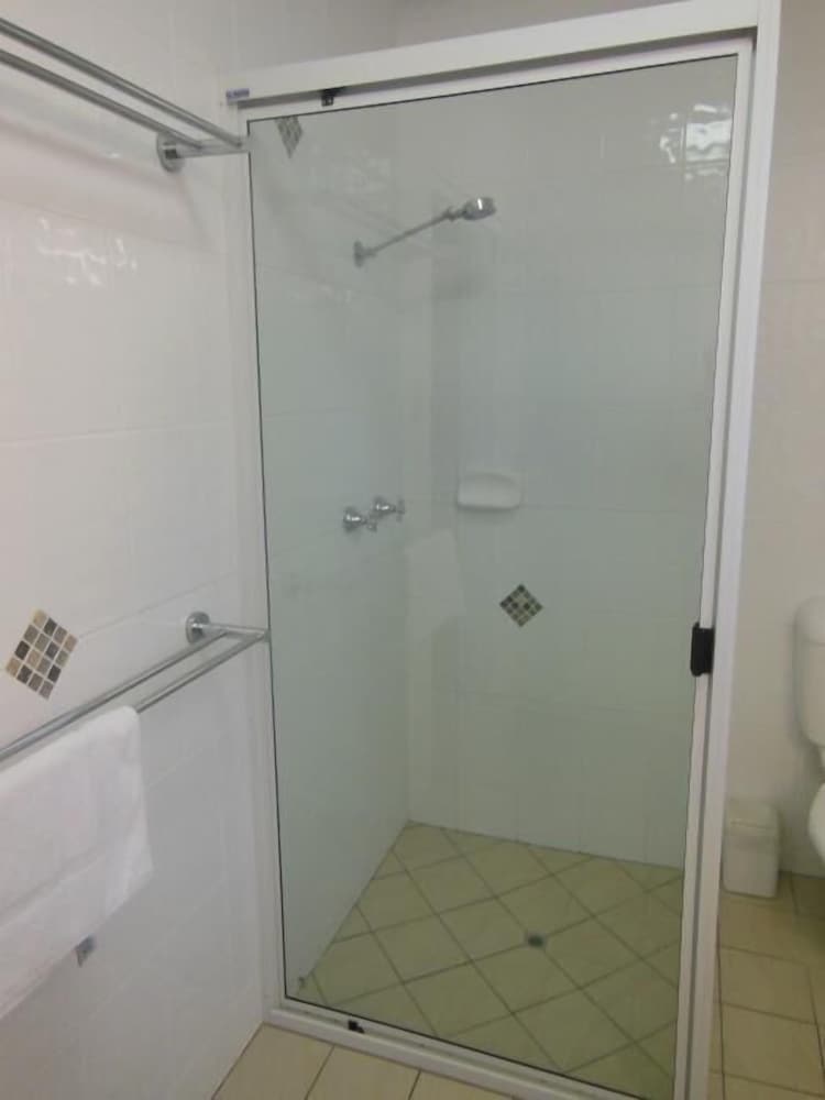 Triple Room, Non Smoking photo 3