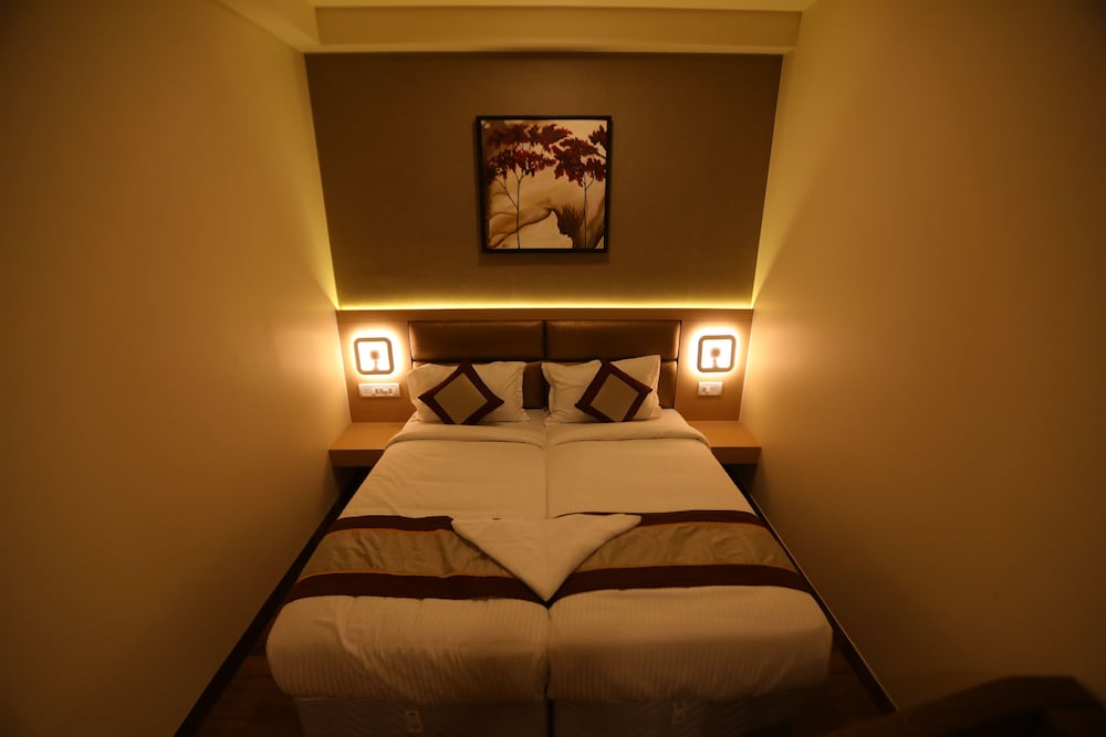 Deluxe Room - Photo 2