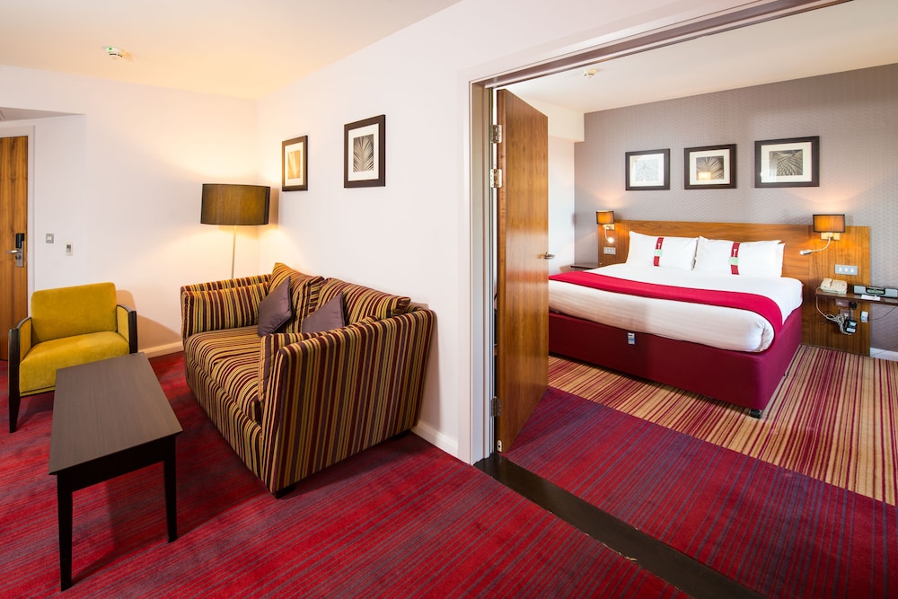 Suite, 1 King Bed photo 1