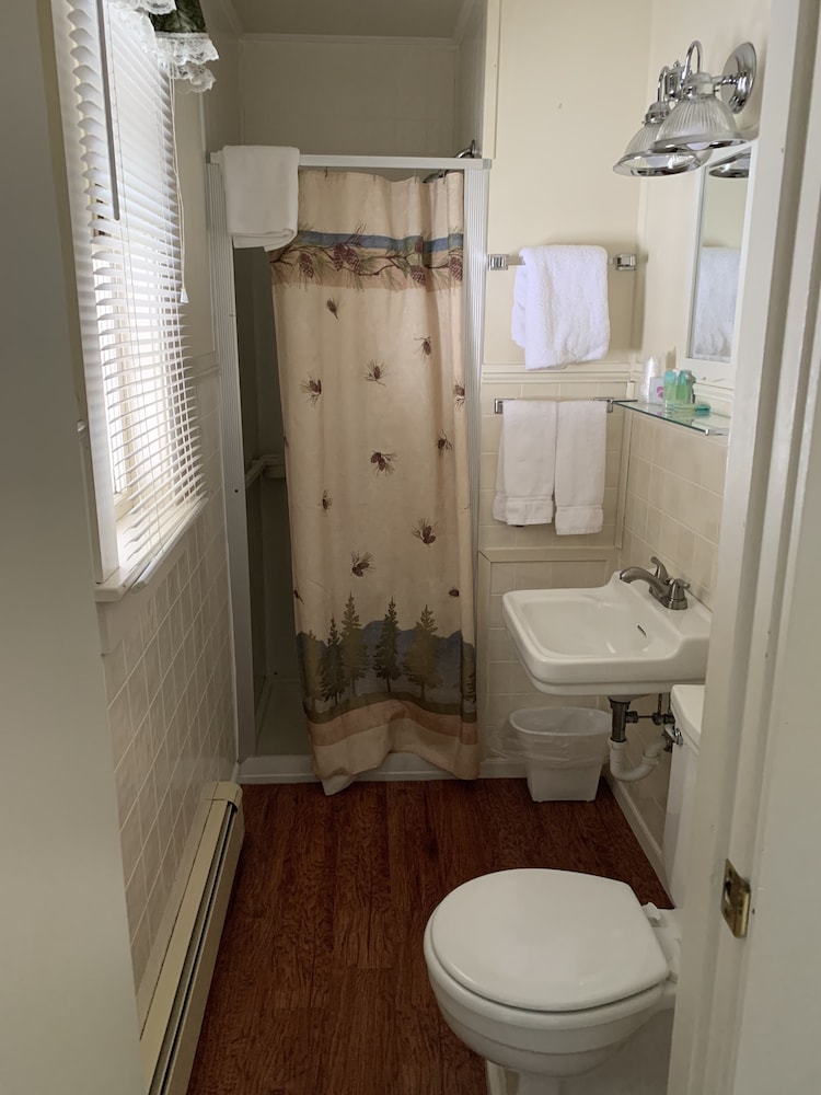 Standard Room, 1 Queen Bed (Motel Room 19) photo 3