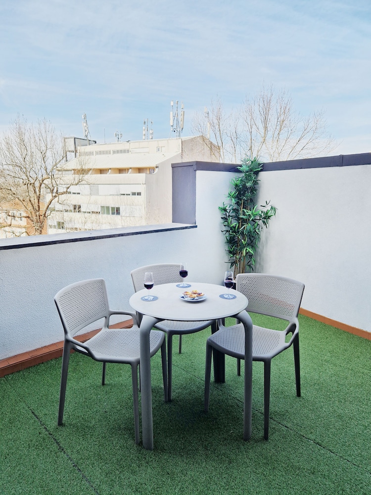 Deluxe Suite - Photo 11