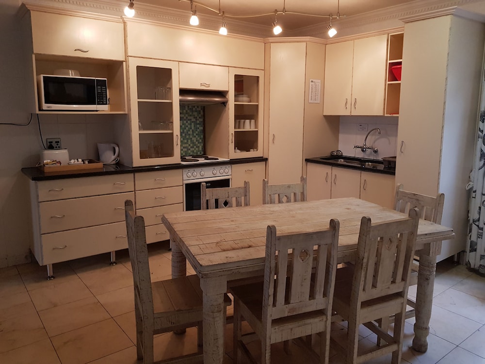 Family Apartment (Moeni Mouni) - Photo 7