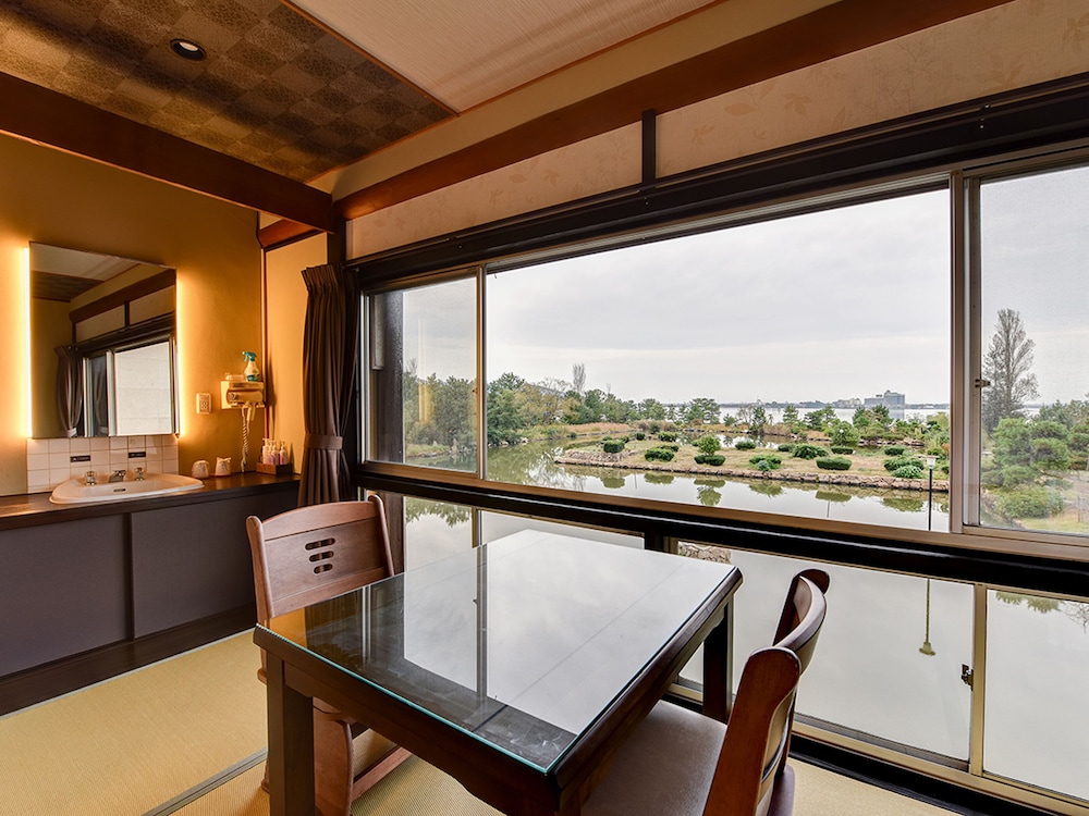 Japanese Style Room  Garden Lake View Non Smoking photo 3