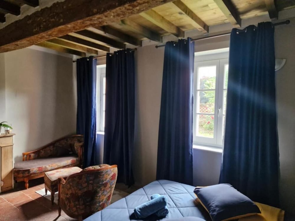 Junior Room photo 1