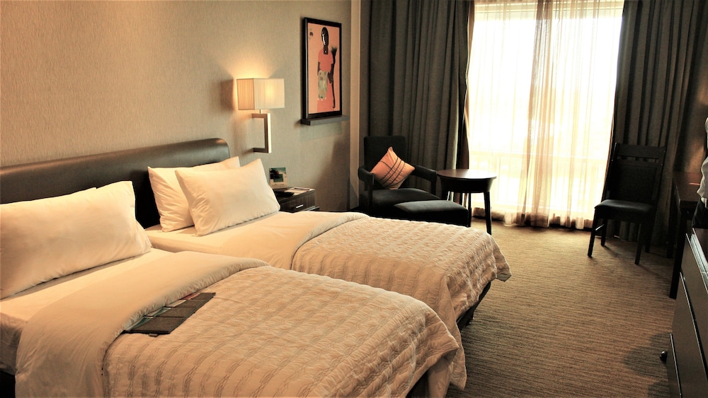 Deluxe Room, 2 Twin Beds, City View - Photo 2