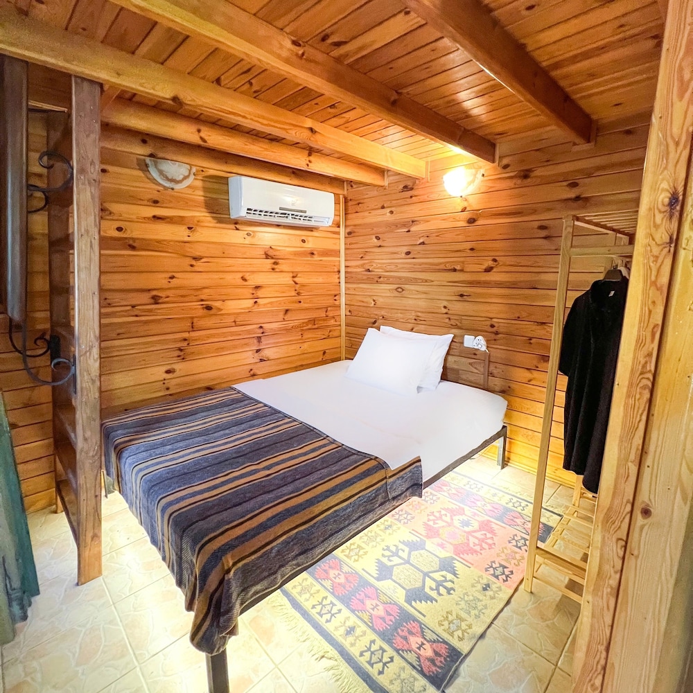 Family Bungalow, 2 Bedrooms, Garden View photo 1