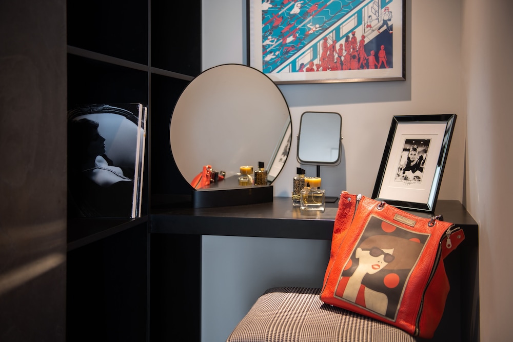 Suite (L’atelier) thumbnail 6