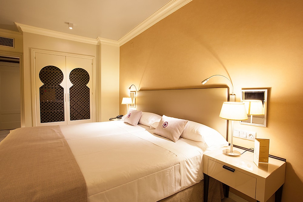 Junior Suite - Photo 1