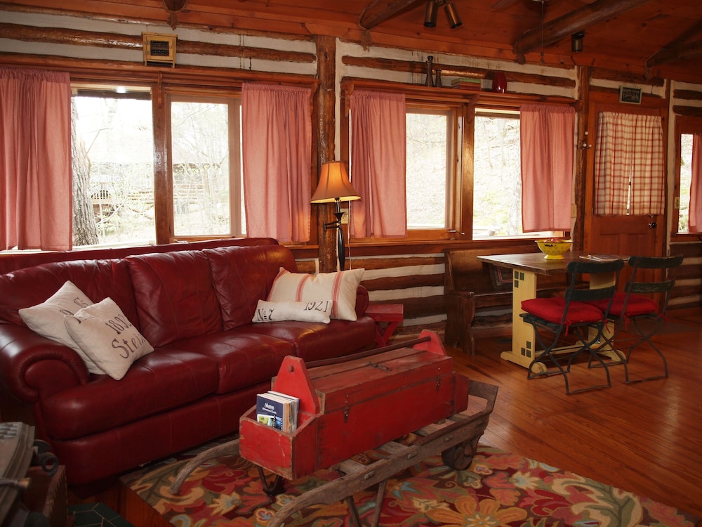 Cabin 2 photo 2