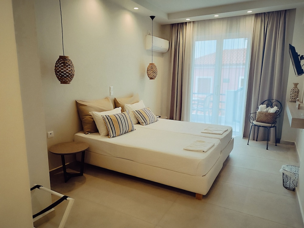 Double or Twin Room, Balcony
