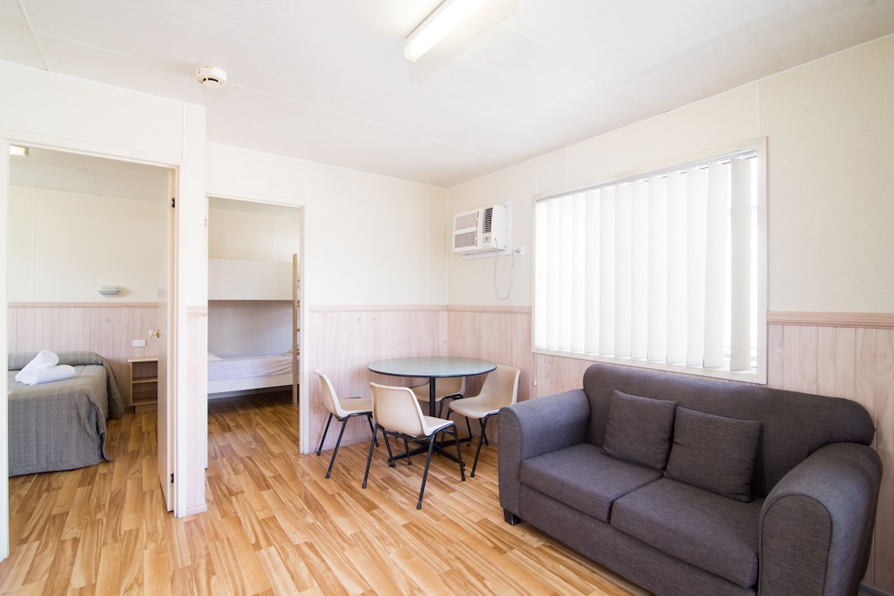 Standard 2 Bedroom Cabin photo 2