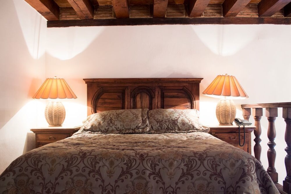 Junior Double Room, 1 Queen Bed photo 3