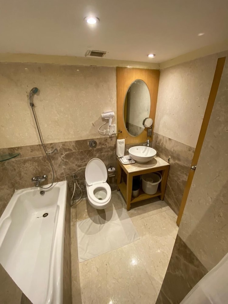 Deluxe Room - Photo 2
