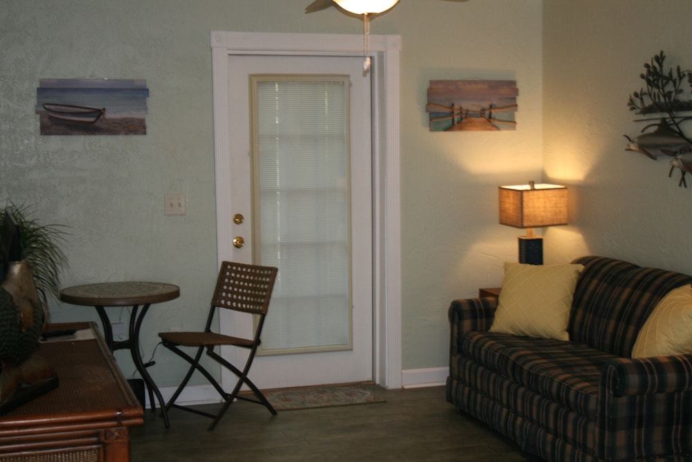 Studio Cottage #1811 photo 2