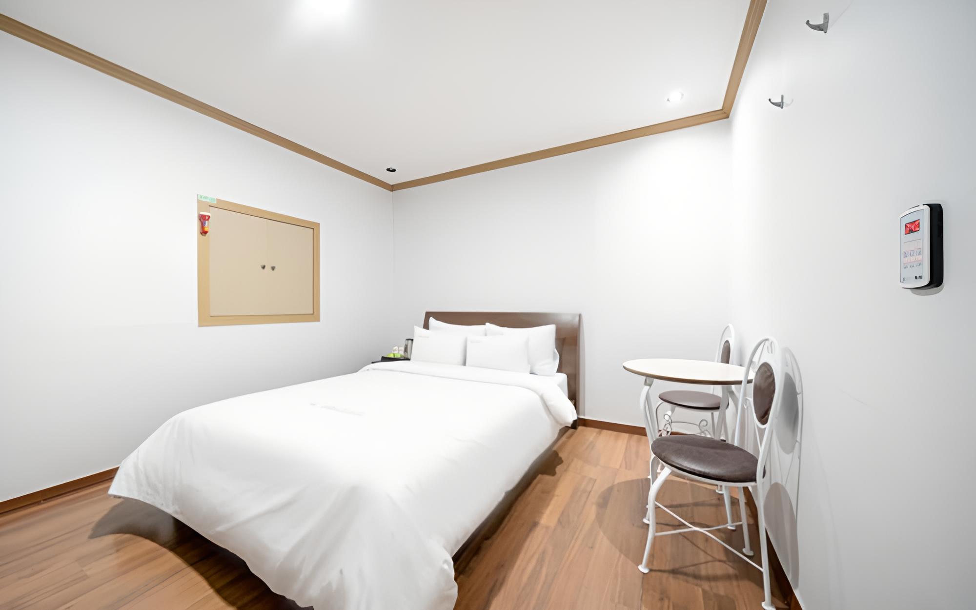 Room (General room (non-PC OTT available fr) photo 2
