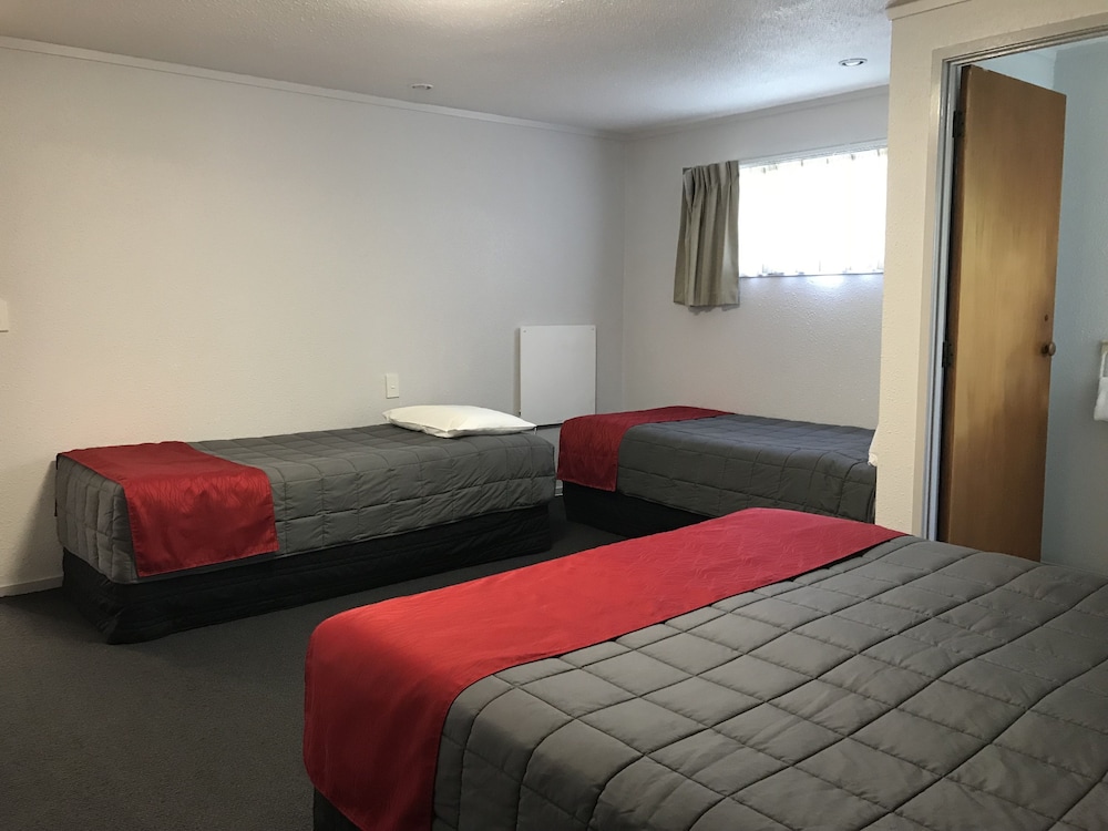 1 Bedroom Holiday Apartment 2 Storey photo 1