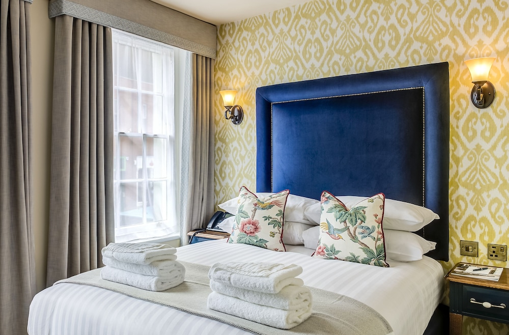 Double Room - Photo 9