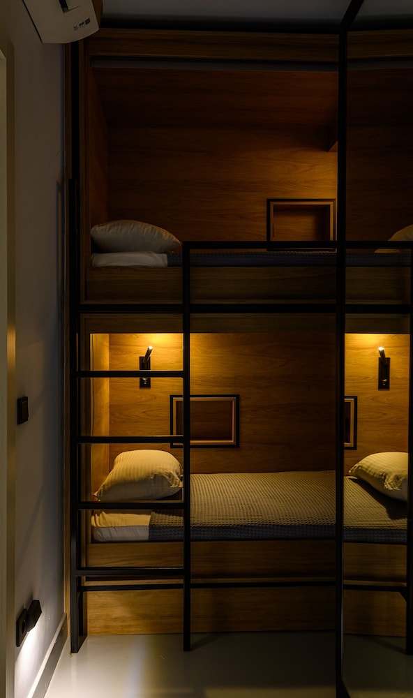 Basic Shared Dormitory, Mixed Dorm, Ensuite (8 Beds) photo 3