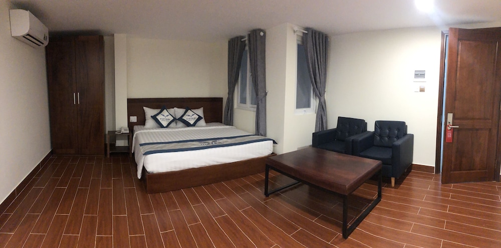VIP photo 3