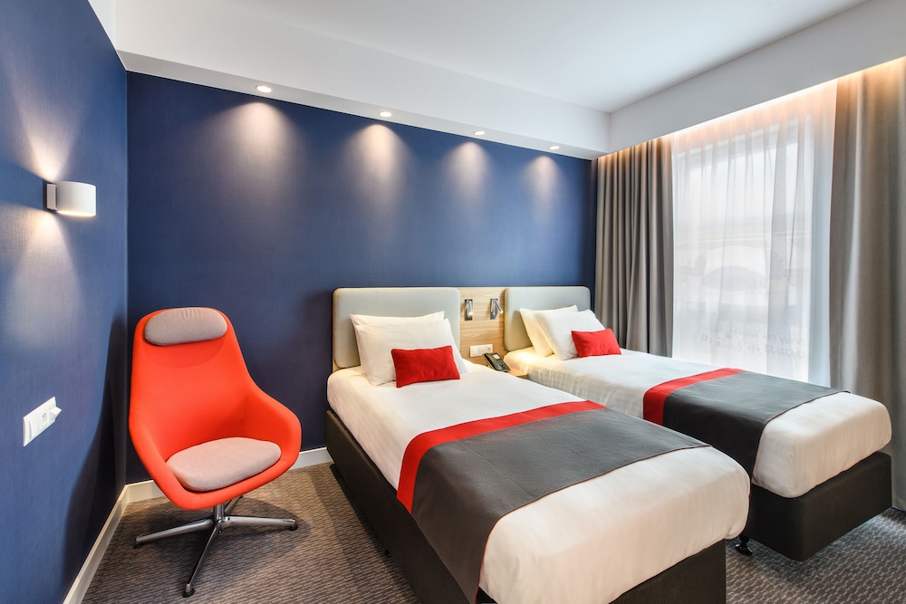 Standard Room, 2 Twin Beds (Free Breakfast) - Photo 1