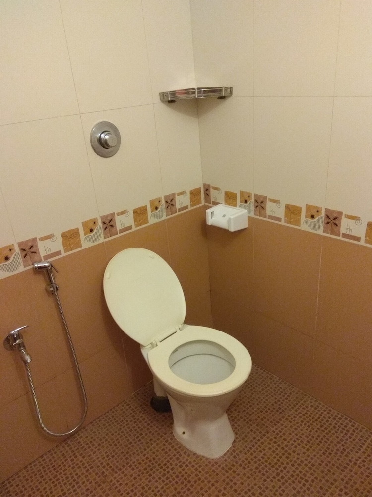 Room, Multiple Beds, Non Smoking, Garden View photo 1