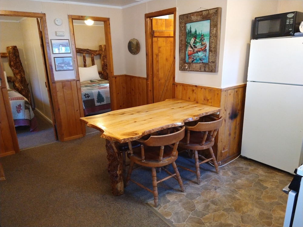 Cabin 12 photo 3