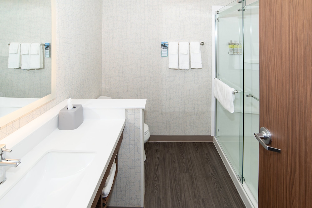 Suite, Multiple Beds - Photo 4
