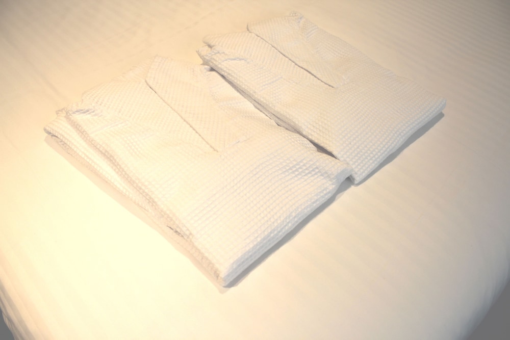 Twin Room, Non Smoking - Photo 4