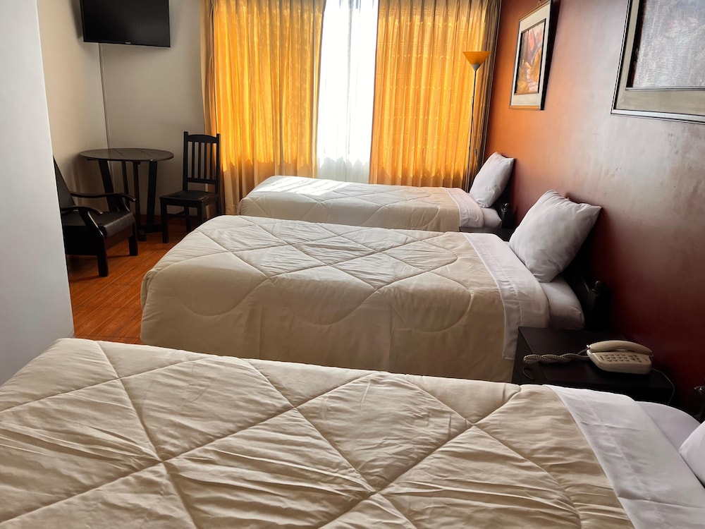 Classic Triple Room, 3 Twin Beds, City View