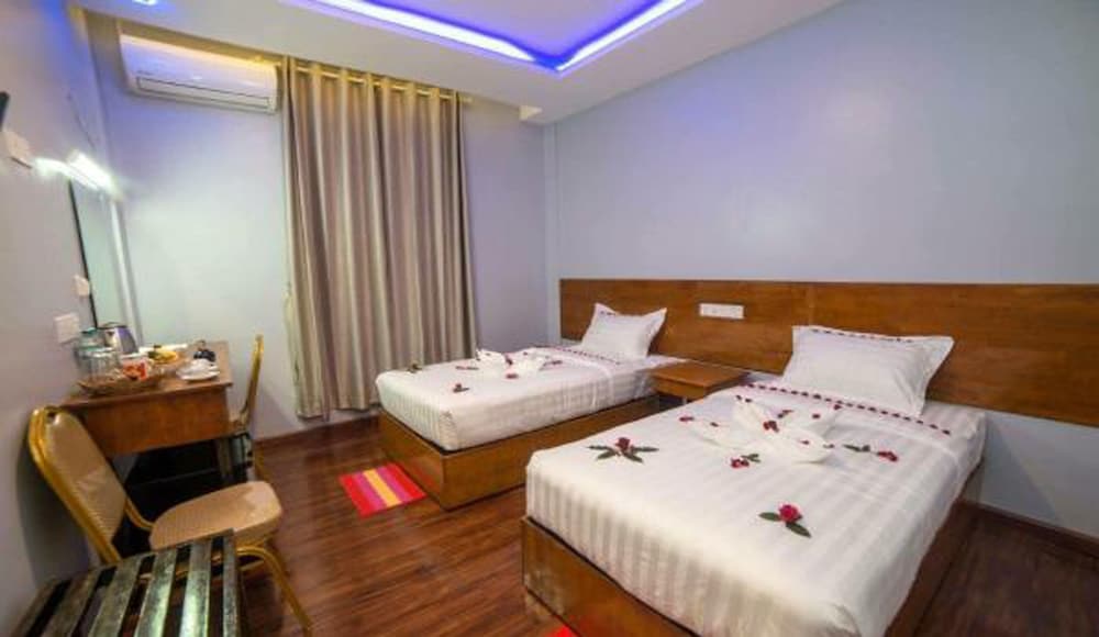 Standard Double or Twin Room, City View photo 1