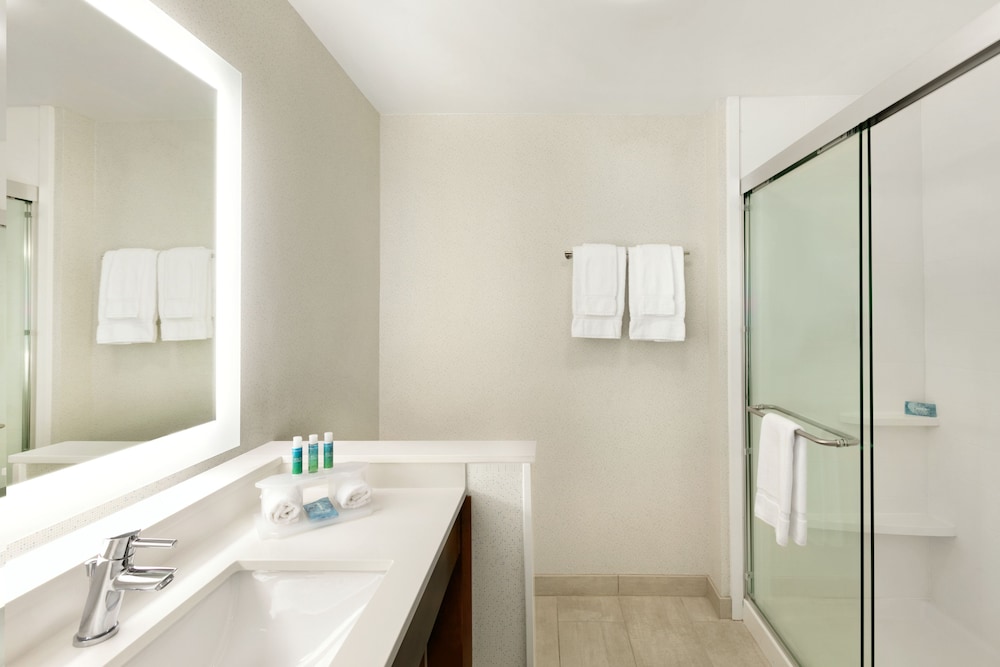 Suite, 2 Queen Beds (Additional Living Area) photo 2
