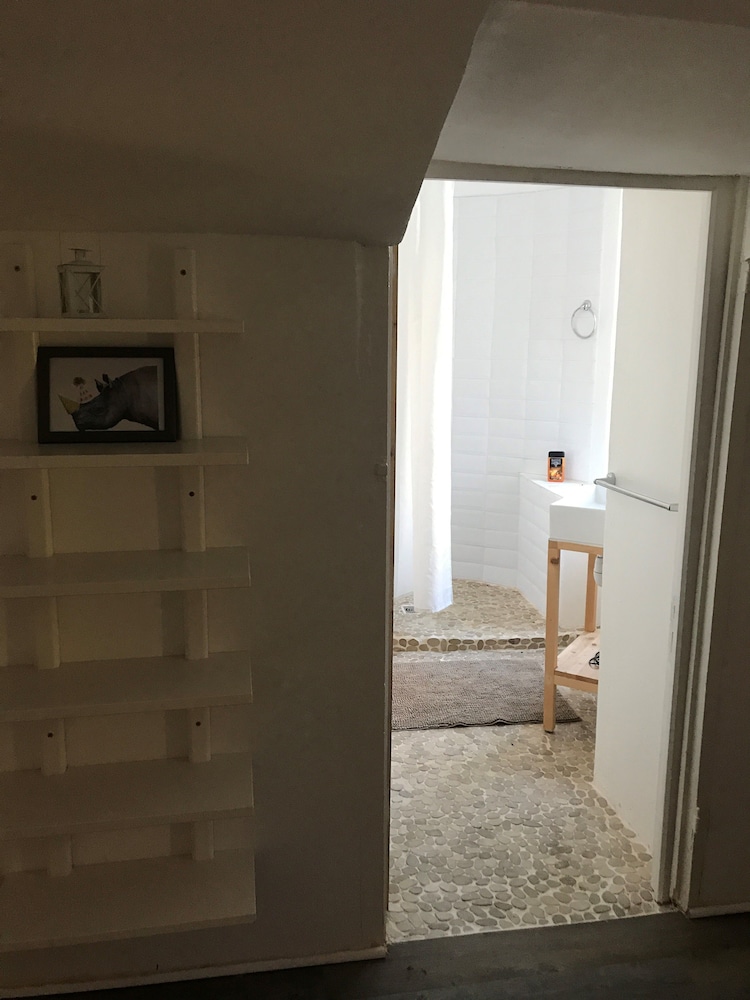 Double Room (Jaune) photo 3
