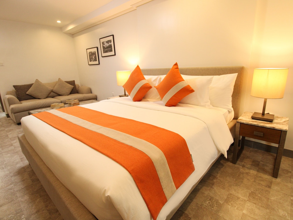 Grand Studio, 1 Queen Bed photo 3