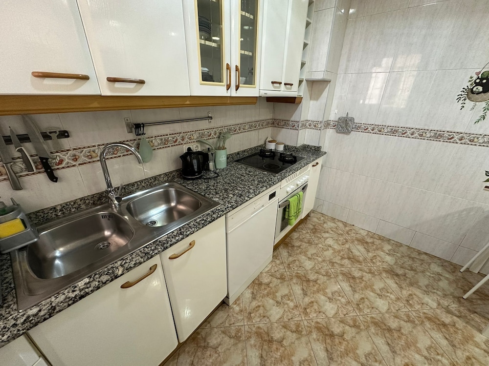Classic Single Room, Shared Bathroom photo 2