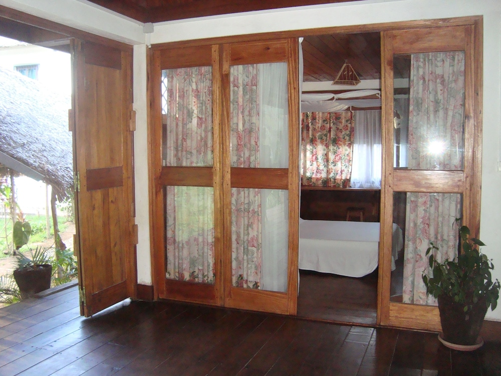 Comfort Room, 1 Queen Bed, Garden View photo 1