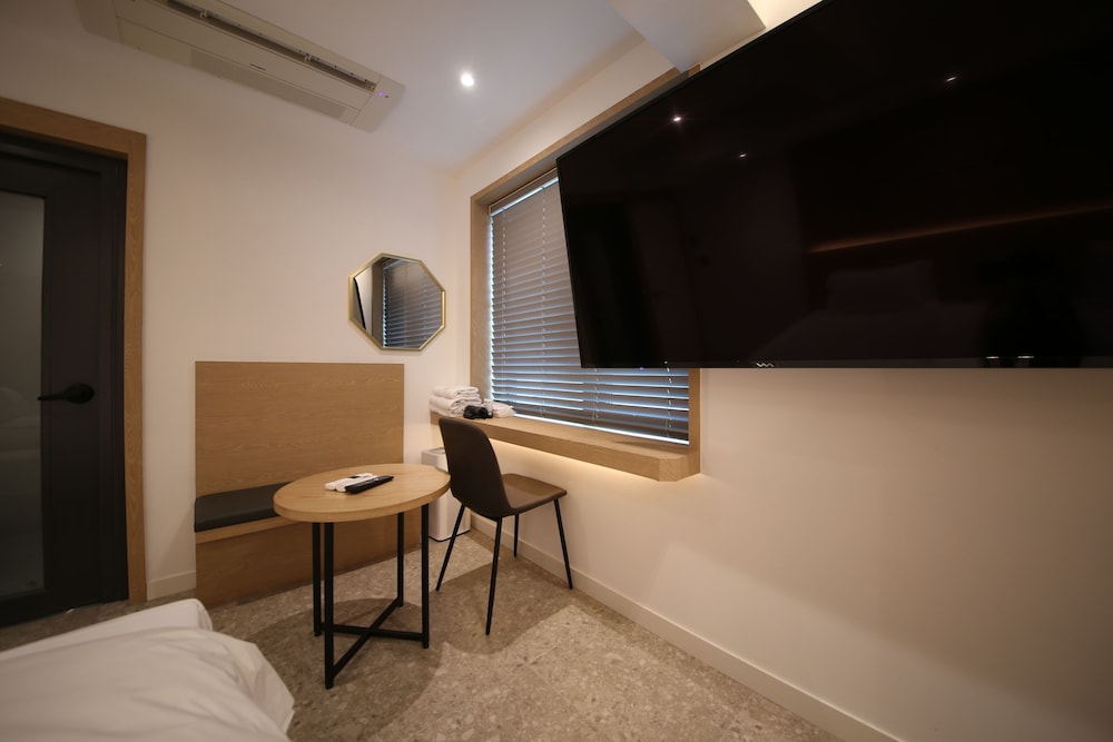 Deluxe Twin Room photo 2