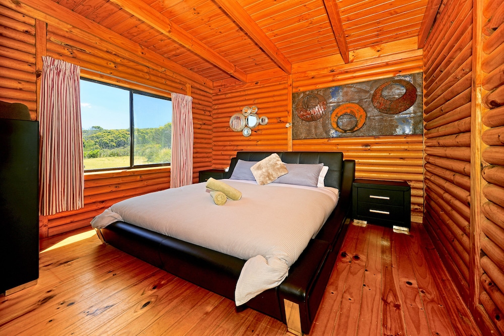 Standard Cabin photo 1