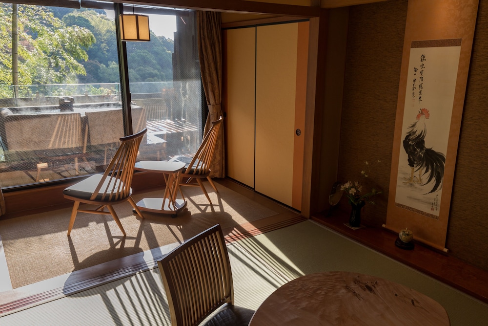 201 Kochou, Ocean View photo 1