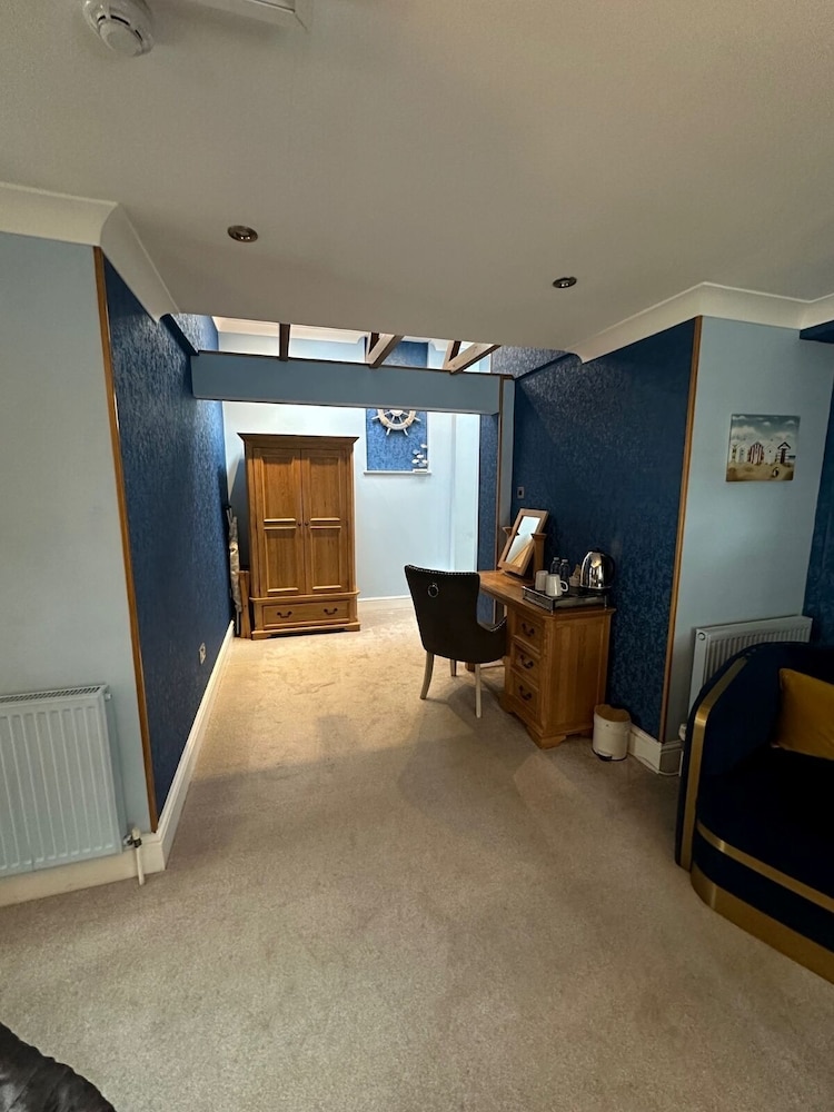 Executive Suite, Ensuite photo 2