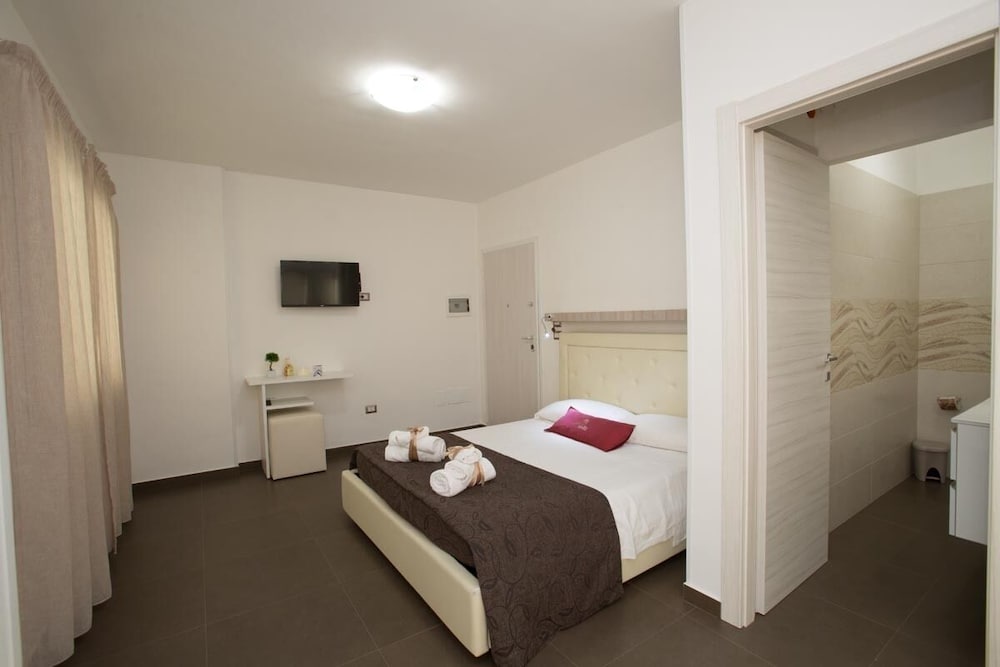 Comfort Room, Balcony, Sea View photo 3