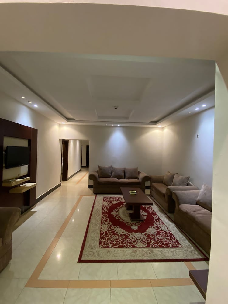 Family Apartment, 3 Bedrooms, Kitchen, Courtyard Area photo 1
