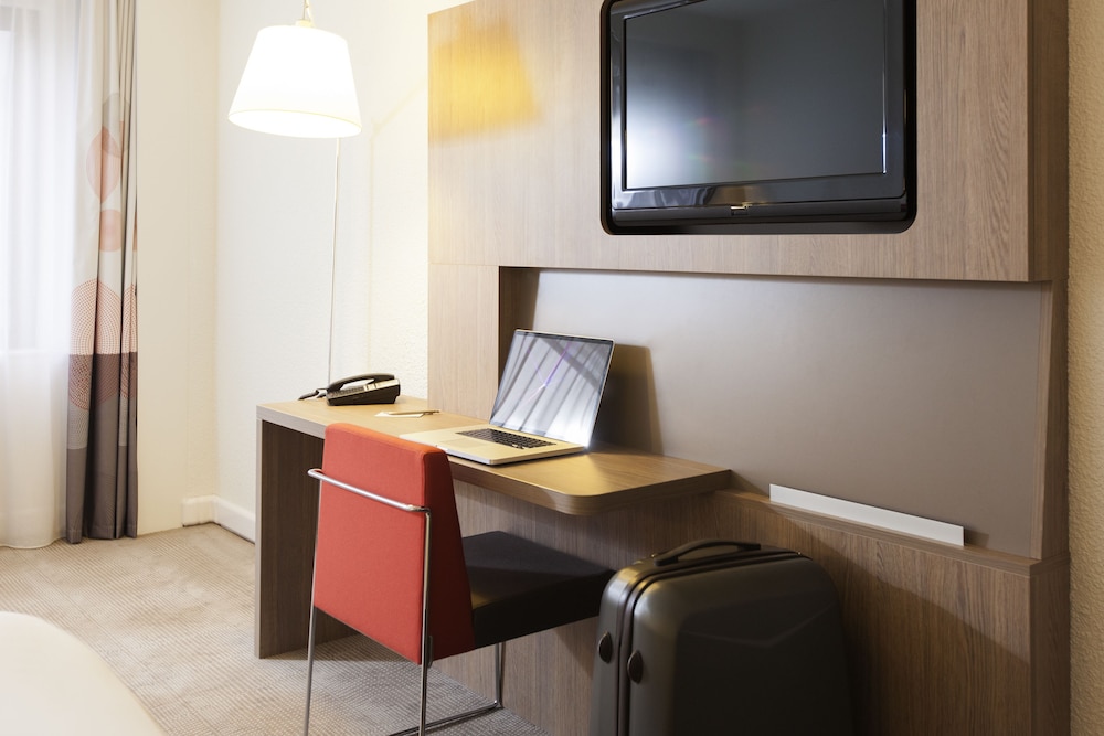 Classic Room, Multiple Beds - Photo 1